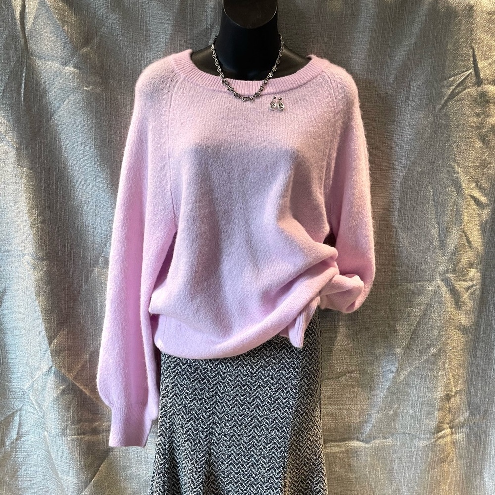 GAP NWT pink sweater